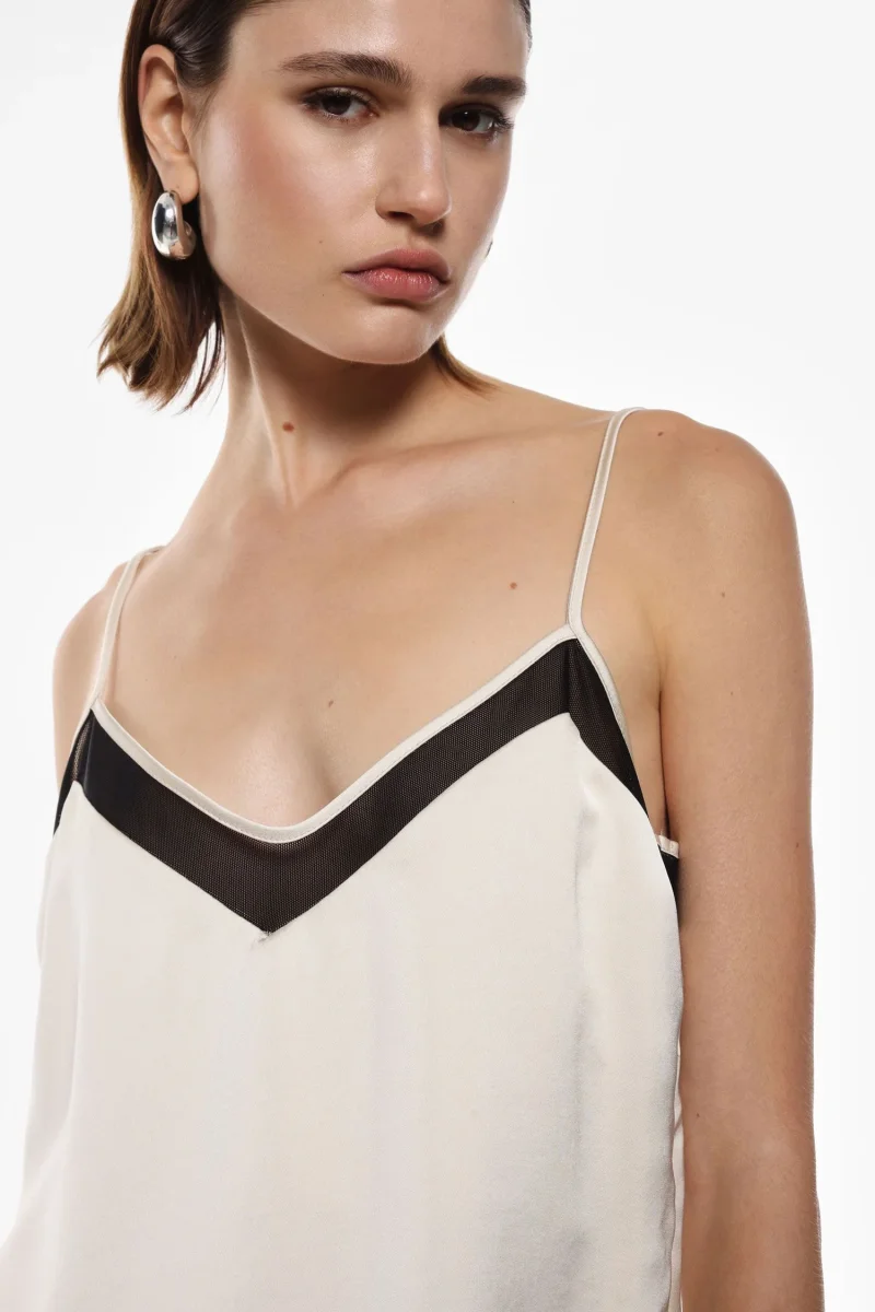 TOP CON SPALLINE SOTTILI E DETTAGLIO V A CONTRASTO IMPERIAL - immagine 4