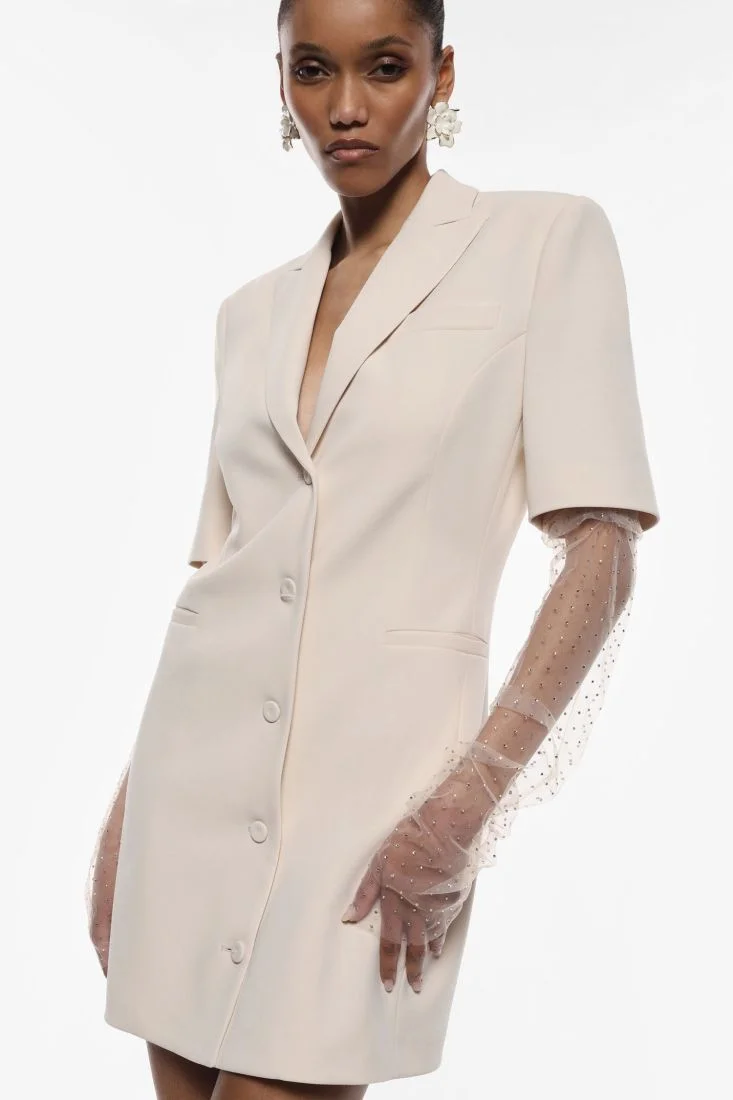 ABITO CORTO ABBOTTONATO CON REVERS E GUANTI IN TULLE IMPERIAL - immagine 4