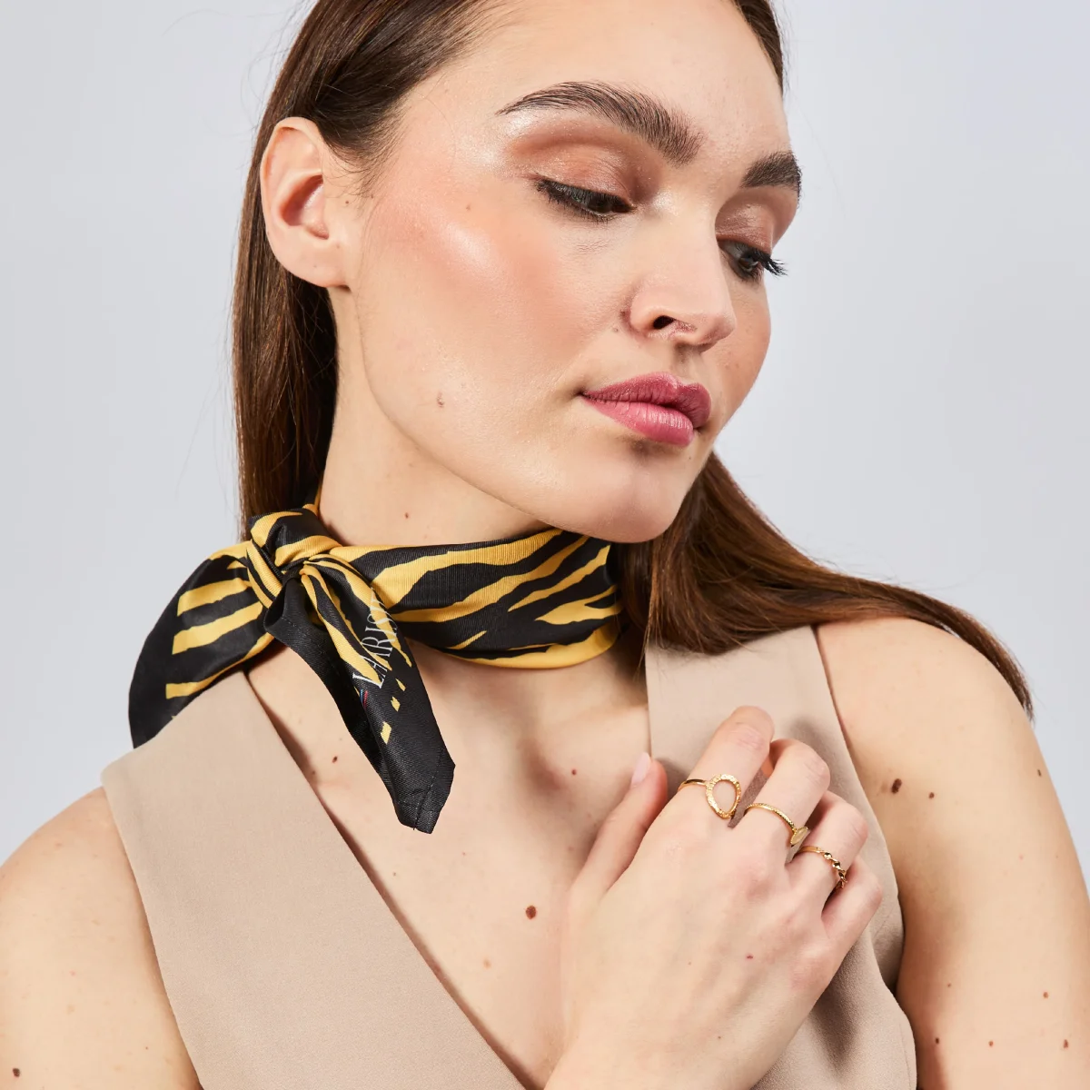 Sciarpa 100% seta Signature | La Parisienne - immagine 2