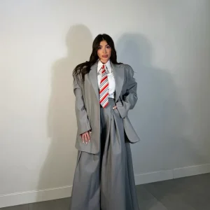 Tailleur Effect by Lumina