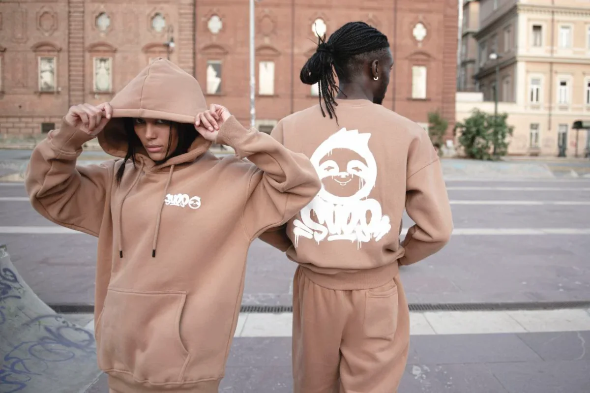 HOODIE CAMEL BRADIPO GRAFFITI SPRAY - immagine 6