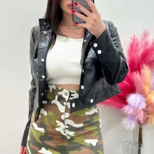 Chiodo effetto vernice