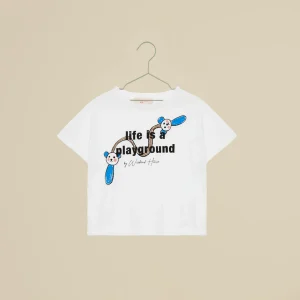 T-shirt bianca a maniche corte con scritta "Life is a playground"