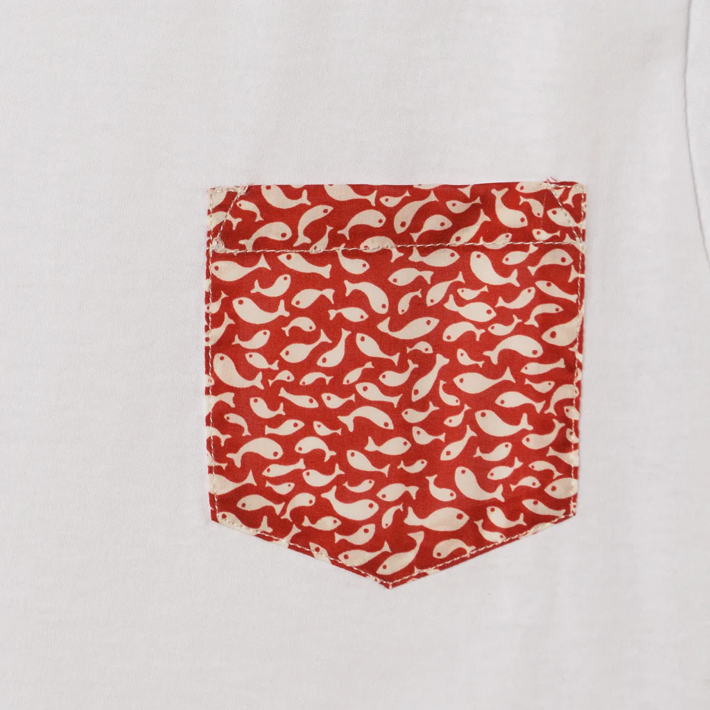 T-shirt bianca maniche corte con taschino liberty Pesciolini Rossi - immagine 3