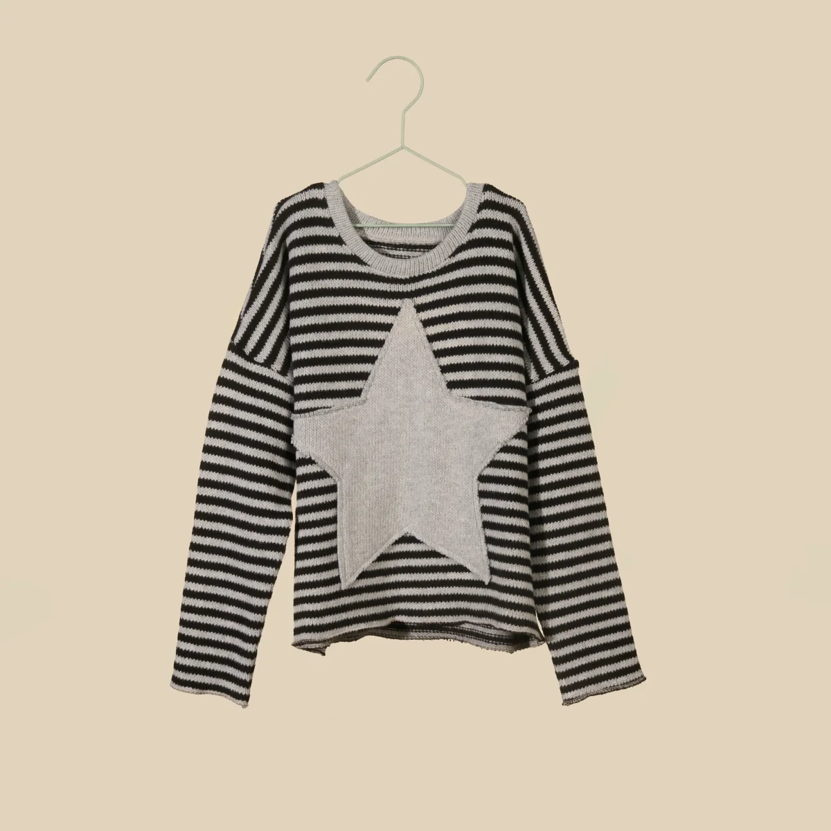Maglione tricot a righe grigio-nero - immagine 2