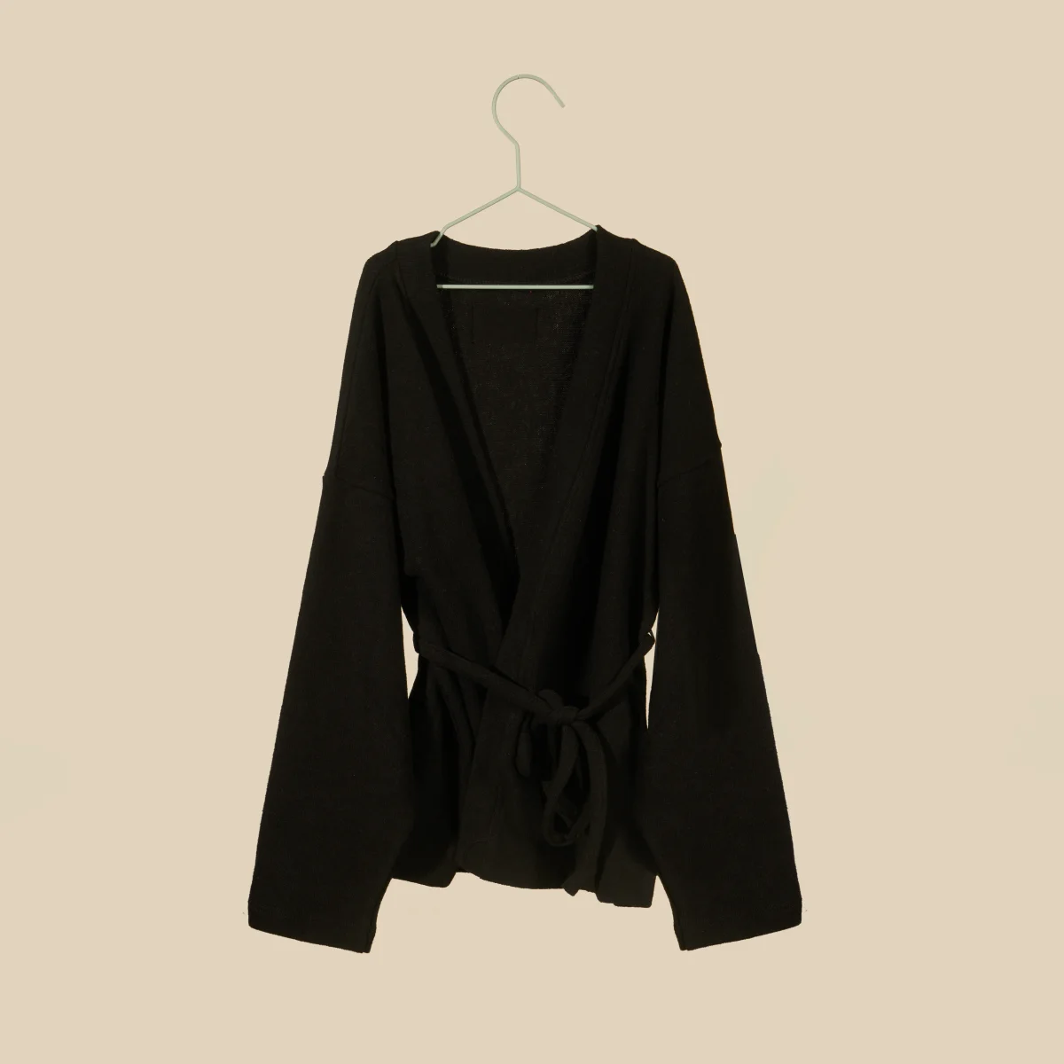 Cardigan in caldo cotone nero - immagine 2