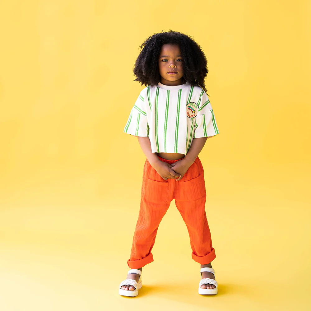 Pantalone chino rosso con tasche in cotone organico - immagine 4