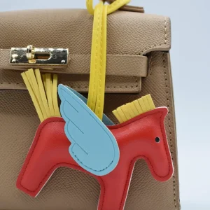 Charms CavalloH by LaVieEnRose