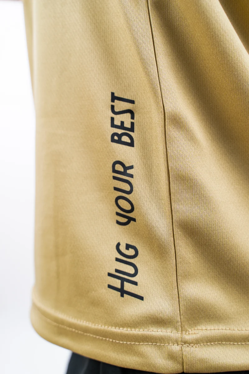 T-SHIRT PERFORMANCE ORO - immagine 9