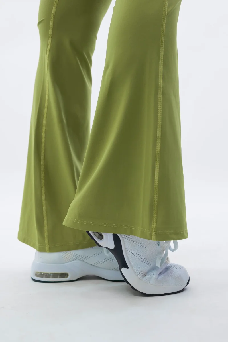 LEGGINGS A ZAMPA DI ELEFANTE AURA OLIVA - immagine 9