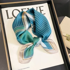 Quadrato in 100% seta - Decorazione chic per le donne La Parisienne