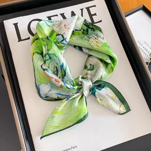 Carré 100% Soie Décoration Fleur Artistique Femme | La Parisienne