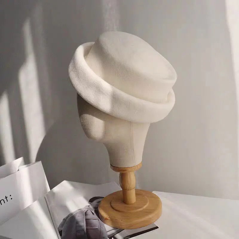 Berretto in lana retrò da donna | La Parisienne - immagine 8