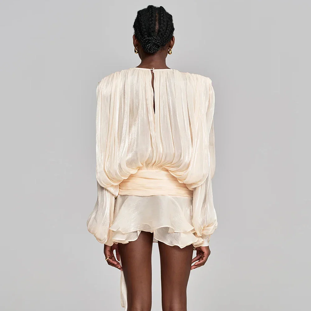 Abito corto elegante a maniche lunghe | La Parisienne - immagine 5